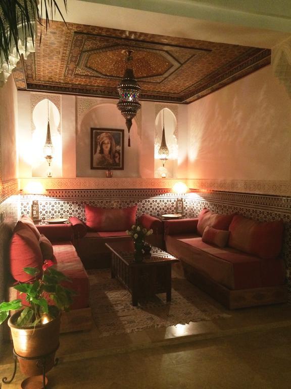 Riad Viva Marakeş Dış mekan fotoğraf A Moroccan living room